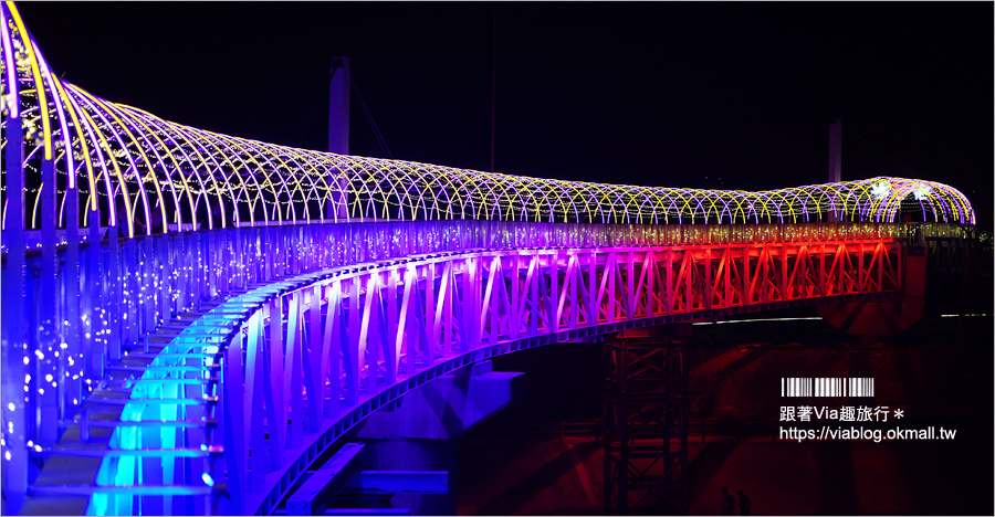 南投浪漫情人橋》春節走春景點推薦～花海、水舞、情人橋免費參觀！日夜雙景都精彩！