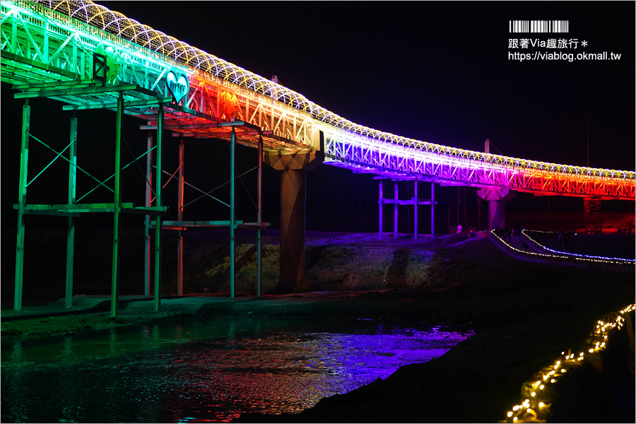 南投浪漫情人橋》春節走春景點推薦～花海、水舞、情人橋免費參觀！日夜雙景都精彩！