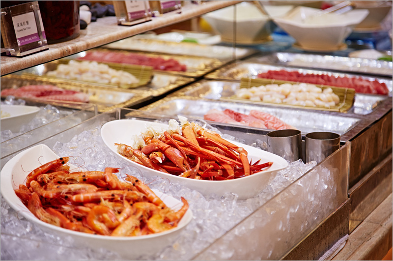 高雄親子飯店》義大天悅飯店～適合親子旅人入住：樂園、購物、摩天輪、住宿一次全包～