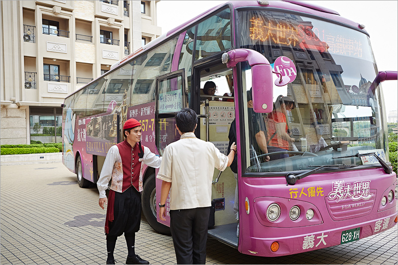 高雄親子飯店》義大天悅飯店～適合親子旅人入住：樂園、購物、摩天輪、住宿一次全包～