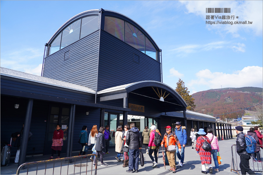 由布院景點》由布院旅遊資訊中心～2018新落成的夢幻新地標！坂茂建築大師打造出城市木造森林美景！