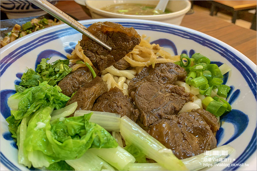 高雄阿蓮小吃》董小麵｜鹹香麻辣滷味好夠味～又麻又辣大呼過癮！