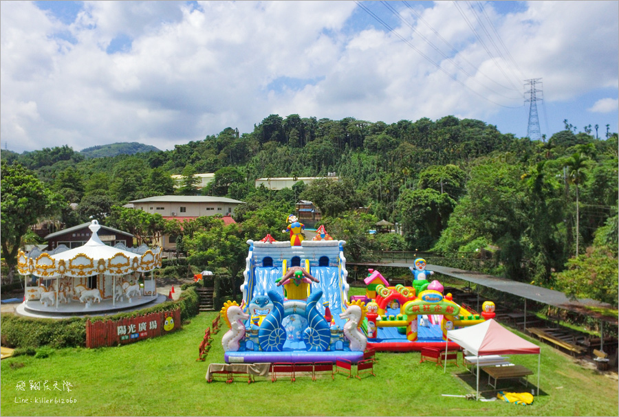 南投海盜村》竹山景點‧海盜村景觀彩繪園區～全新亮點！彩繪村、海盜船、氣墊樂園、旋轉木馬一次送上玩透透！