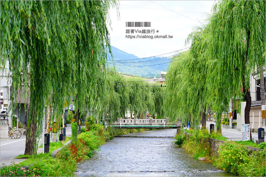 京都私房景點》京都一本橋／行者橋～柳樹相伴的古老小石橋，底下溪水超級清澈的小秘境旅點！