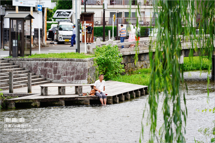 京都私房景點》京都一本橋／行者橋～柳樹相伴的古老小石橋，底下溪水超級清澈的小秘境旅點！