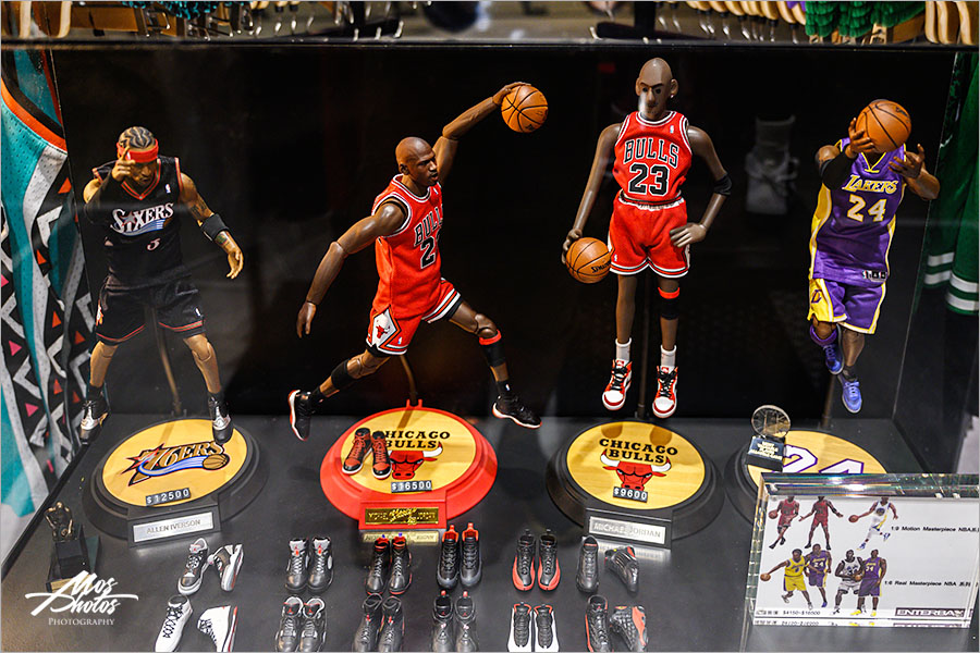 NBA球迷必看》NBA Store台南新光店全新開幕～各球隊球衣、PUMA籃球鞋、Herschel包包…各式NBA周邊商品這裡買！！