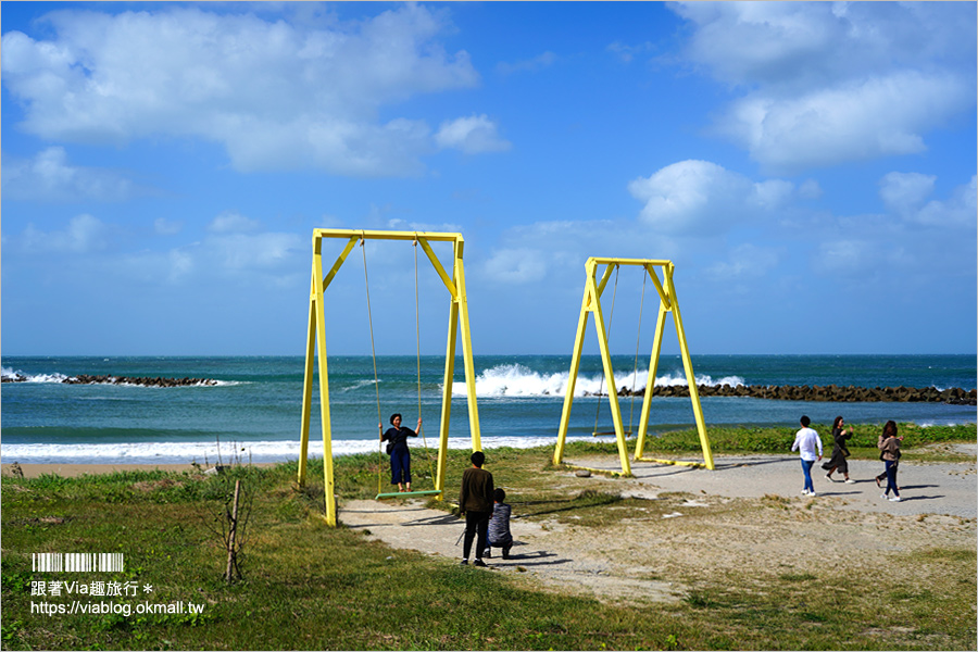 福岡糸島景點》二見ヶ浦海灘(1)～網美必拍打卡：#ジハングン停車場／黃色販賣機、黃色超大鞦千這裡拍！