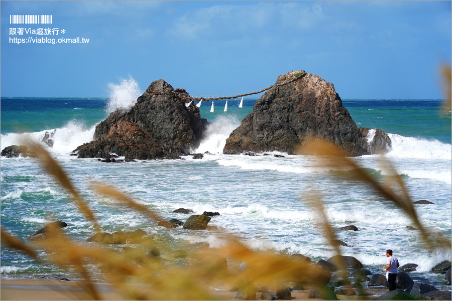 系島景點推薦》二見浦海灘小旅行(3)～夫婦岩＋海上白色鳥居！糸島必去朝聖美景！