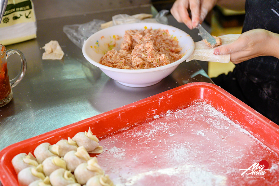 澎湖美食》北辰市場老地方排骨麵～品嘗在地人吃的早餐，逛透澎湖傳統早市，好吃好玩好有趣！！