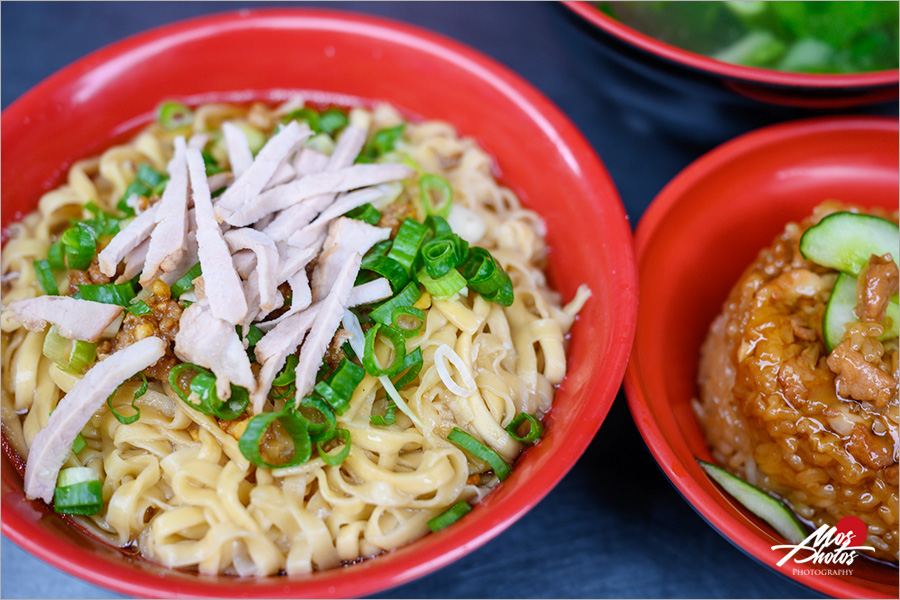 澎湖美食》北辰市場老地方排骨麵～品嘗在地人吃的早餐，逛透澎湖傳統早市，好吃好玩好有趣！！