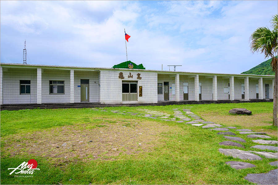 宜蘭龜山島》頭城龜山島半日遊～登島、繞島、追鯨豚，體驗自然生態與歷史巡禮，新鮮有趣又好玩～～