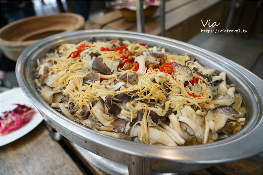 水里美食餐廳》阿成的店～山中人氣鄉土無菜單料理吃到飽，大哥窯烤麵包也是人氣必帶！