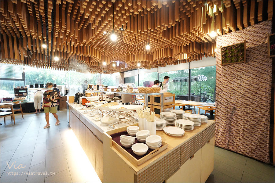 台中溫泉推薦》台中日光溫泉會館～大坑住宿就選這間！溫泉、美食、星空酒吧一次滿足！