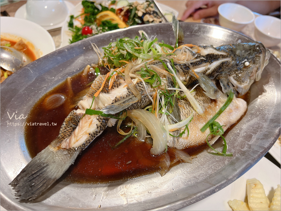 埔里美食》南投桃米生態村餐廳～土角厝水上庭園餐廳，傳說中的水上旋轉餐桌…..下次再試！