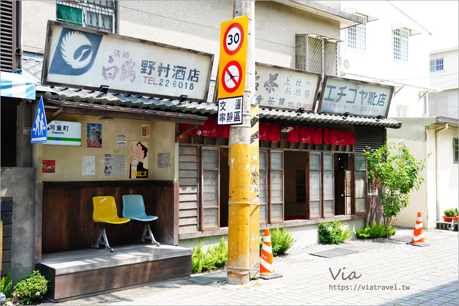 台南安平景點》河童町故事館～一秒走入日本昭和復古風的拍點，美味大人氣伴手禮：蝦米工坊蝦餅～必買回來分送親友！