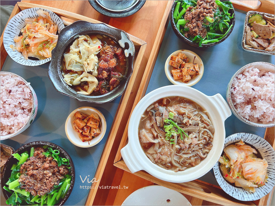 台中寵物友善餐廳》田寮農莊～適合帶爸媽同行的古早味餐廳，還可以帶寵物一起用餐，跟著我一起用餐趣！