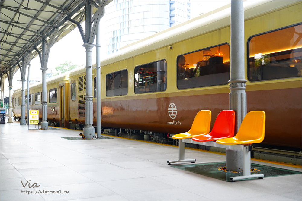 台中火車咖啡》台中車站新亮點～復古昭和風十足的火車咖啡館：Mamonaku Cafe & 光華小賣所