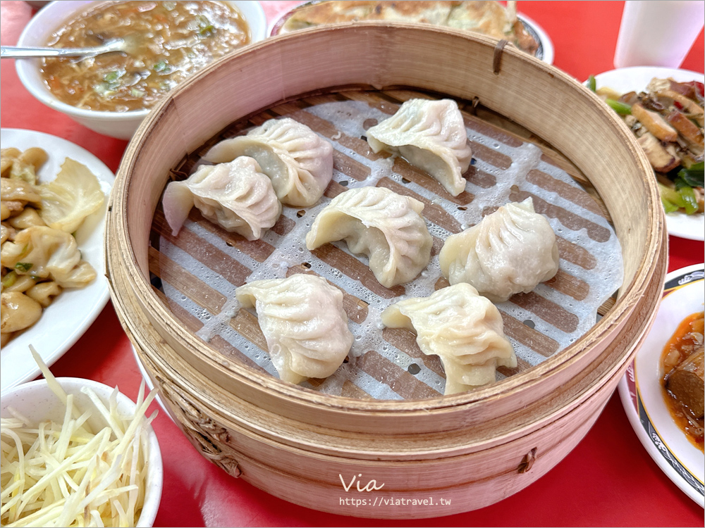 高雄小吃美食》厚得福湯包麵食專賣店～甜烙餅大推必點！紅茶＋豆漿無限暢飲盡情喝！