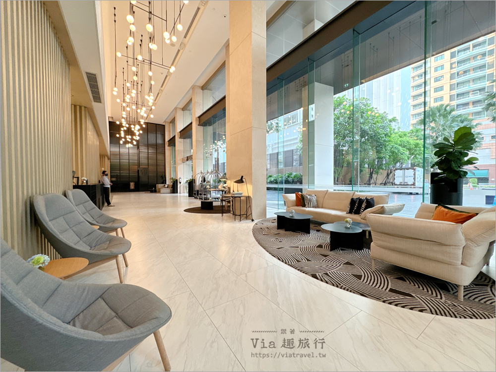 曼谷飯店推薦》Sindhorn Midtown Hotel Bangkok～地點好、近地鐵！有含廚房房型及絕美泳池、超大兒童遊戲室，親子旅人首選住宿點！