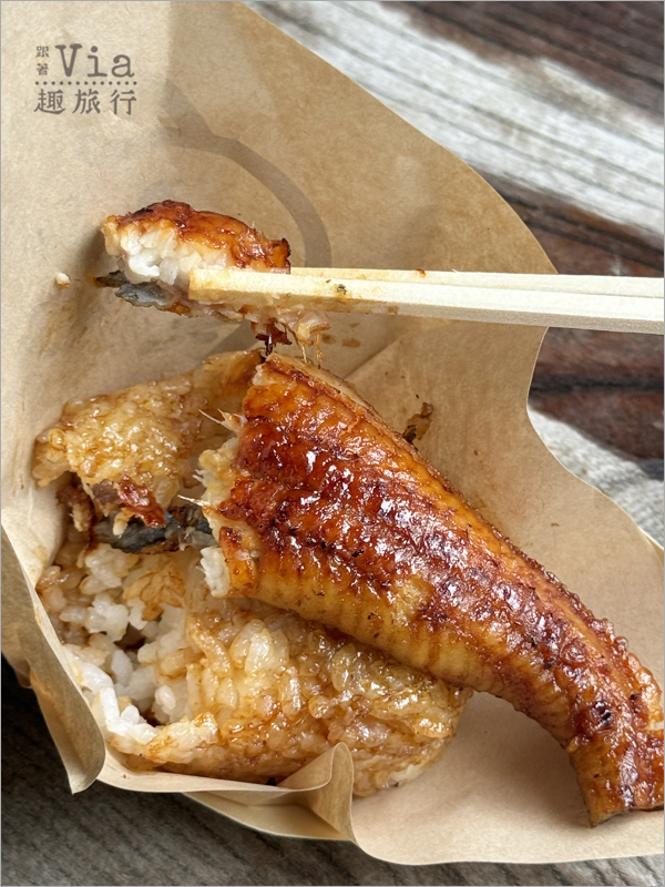 東京淺草美食》淺草散步美食吃起來~人氣的排隊鰻魚飯糰+好吃順口的地瓜三明治 東京淺草美食》淺草散步美食吃起來~人氣的排隊鰻魚飯糰+好吃順口的地瓜三明治