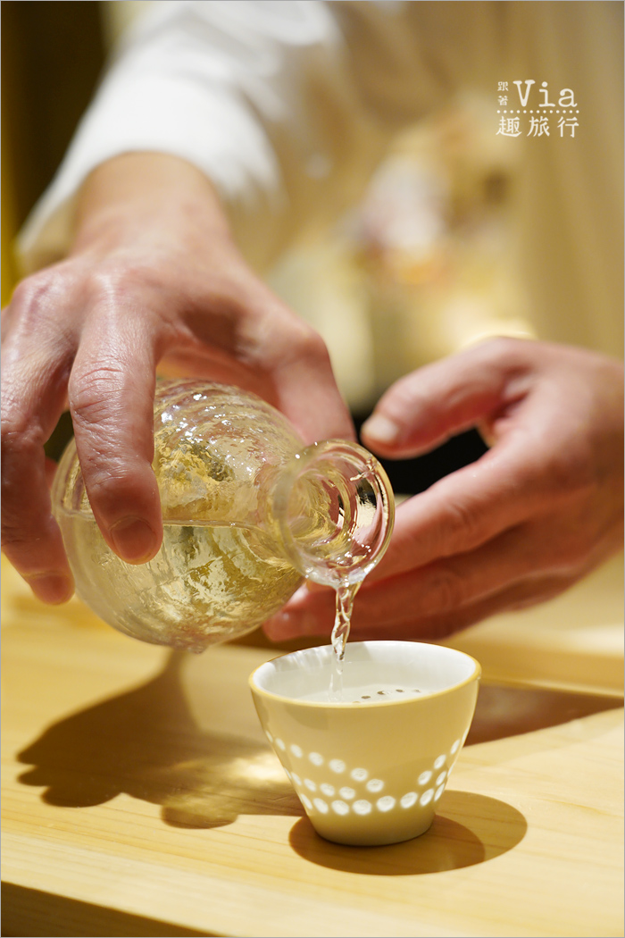 東京美食餐廳》無菜單日式壽司～40年經驗的趣味握壽司老師傅，一貫貫精緻好吃的高級壽司超過癮！