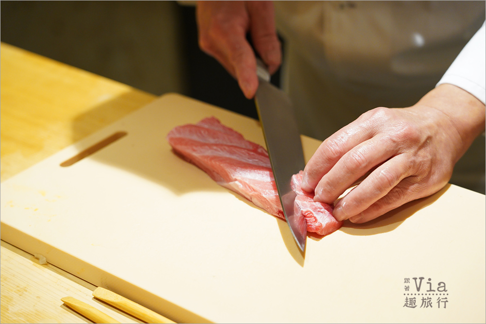 東京美食餐廳》無菜單日式壽司～40年經驗的趣味握壽司老師傅，一貫貫精緻好吃的高級壽司超過癮！